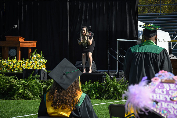 grad2020-485