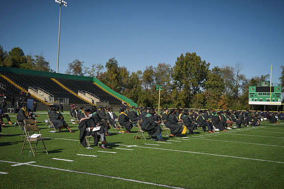 grad2020-557