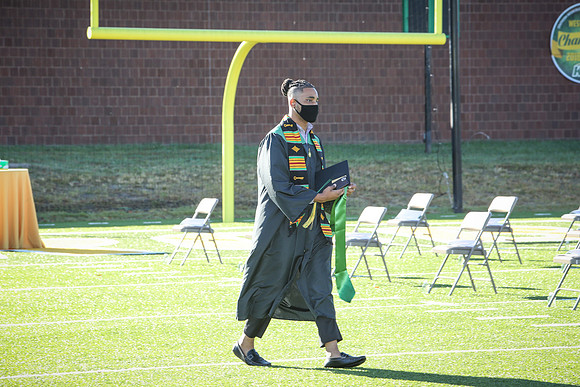 grad2020-75
