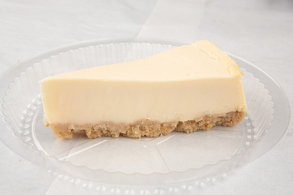 LouisvillePizzaKing_Cheesecake_1