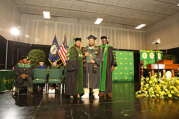 KSU-2025-Grad-1372