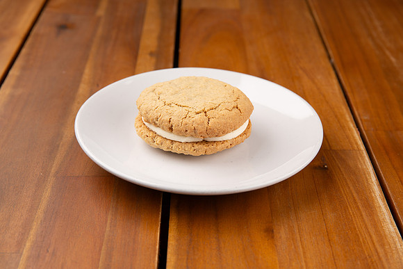 RevivalCoffeeCompany_OatmealCremePie_1