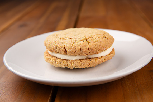 RevivalCoffeeCompany_OatmealCremePie_6