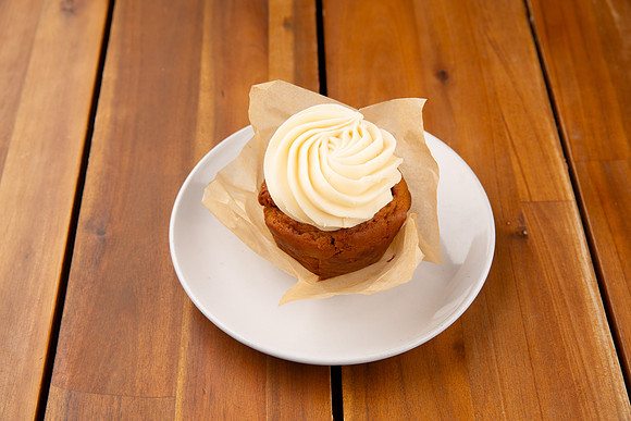 RevivalCoffeeCompany_PumpkinCreamCheeseMuffin_1