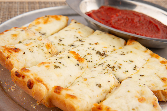 Daddios_8-inchCheeseBread_3