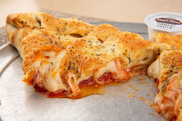 Daddios_Calzones_2