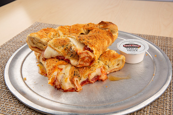 Daddios_Calzones_5