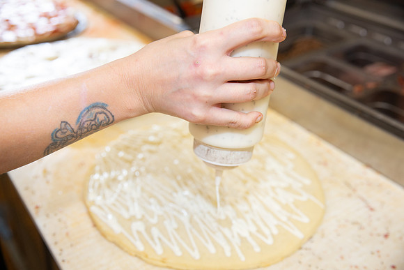 GaslightPizzaGrill_IntExtAction_75