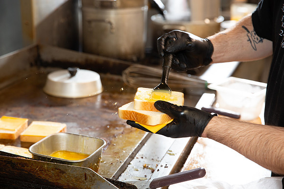 GaslightPizzaGrill_IntExtAction_106