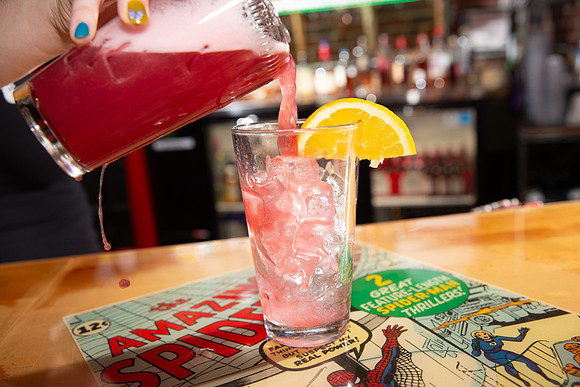 GaslightPizzaGrill_IntExtAction_116