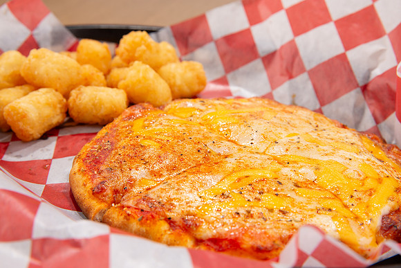 GaslightPizzaGrill_KidsPizza_1