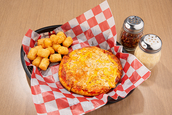 GaslightPizzaGrill_KidsPizza_2