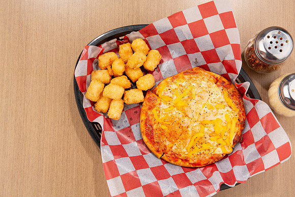 GaslightPizzaGrill_KidsPizza_3