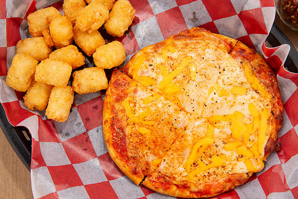 GaslightPizzaGrill_KidsPizza_4