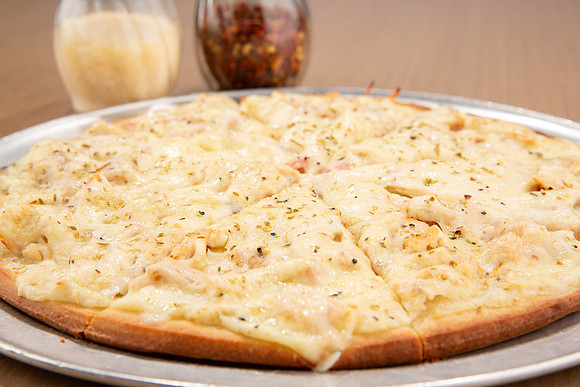 GaslightPizzaGrill_PizzaChickenCordonBleu_1