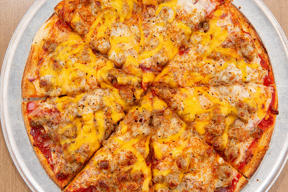 GaslightPizzaGrill_PizzaBaconCheeseburger_4