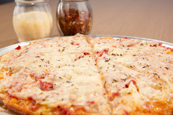 GaslightPizzaGrill_PizzaReubenPizza_1