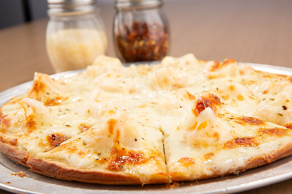 GaslightPizzaGrill_PizzaShrimpAlfredo_1