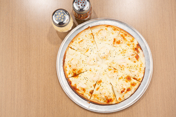 GaslightPizzaGrill_PizzaShrimpAlfredo_2