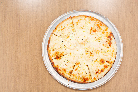 GaslightPizzaGrill_PizzaShrimpAlfredo_3