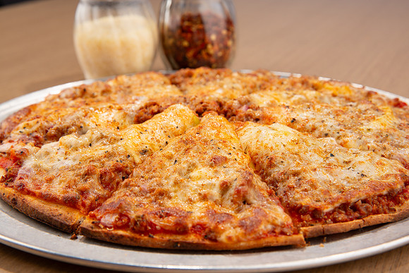 GaslightPizzaGrill_PizzaStromboli_1