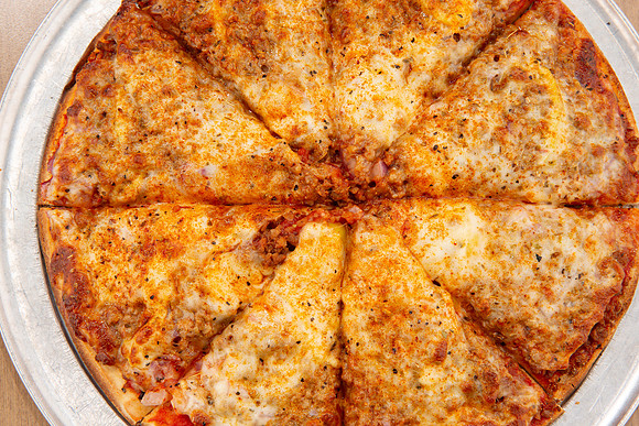 GaslightPizzaGrill_PizzaStromboli_4