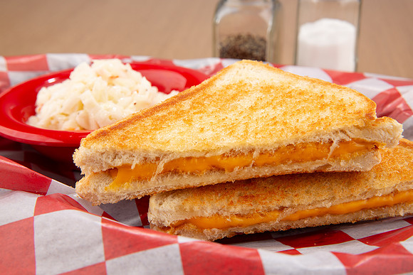 GaslightPizzaGrill_GrilledCheese_1