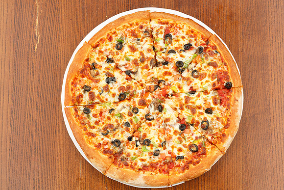 BigCityPizzaDanville_TheGreatLakes_1 WEB LARGE