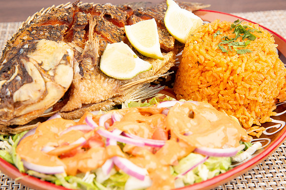 TaqueroMucho_Seafood_MojarraFrita_3