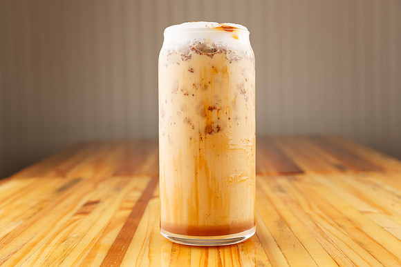YokefellowCoffeeRoasters_CommonGroundColdBrewLatte_2