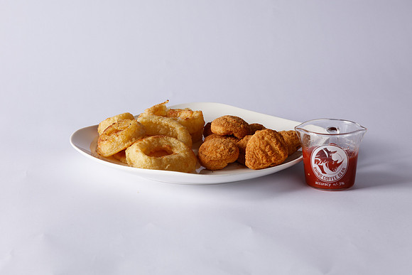 PEP_25_LocalEatsPhotography_BeanCove_ChickenNuggetMeal_02