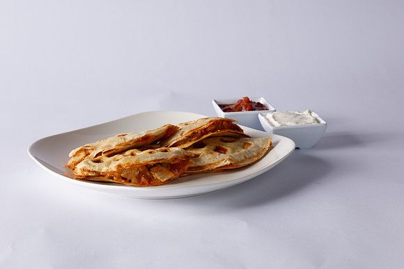 PEP_25_LocalEatsPhotography_BeanCove_ChickenQuesadilla_04