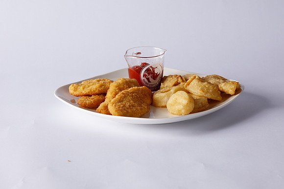 PEP_25_LocalEatsPhotography_BeanCove_ChickenTenderBasket_101