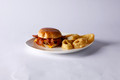 PEP_25_LocalEatsPhotography_BeanCove_CovesBackyardBurger_01