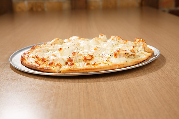 GaslightPizzaGrill_PizzaChickenAlfredo_1-2026Aug