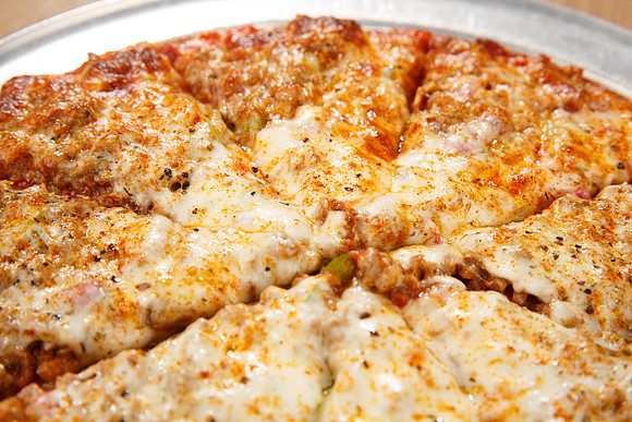GaslightPizzaGrill_PizzaCauliflowerCrust_5-2026Aug