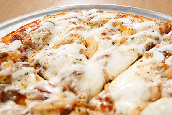 GaslightPizzaGrill_PizzaPulledPork_5-2026Aug