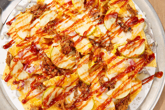 GaslightPizzaGrill_PorkyNachos_4-2026Aug