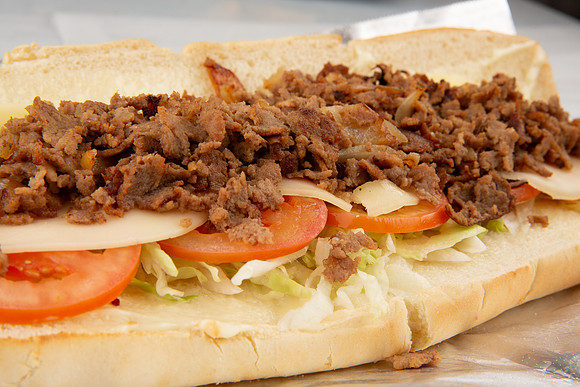 LouisvillePizzaKing_Cheesesteak_4