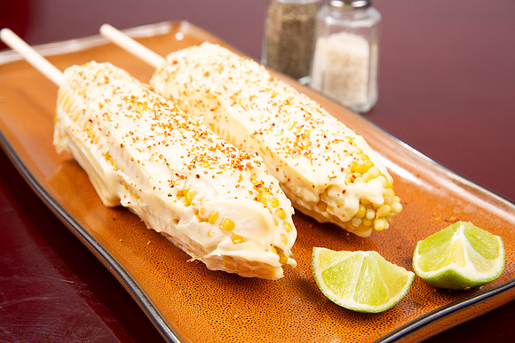 LosCabosMexicanGrill_Appetizers_Elotes_01