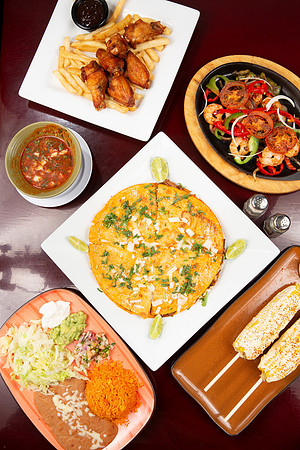 LosCabosMexicanGrill_Hero_01