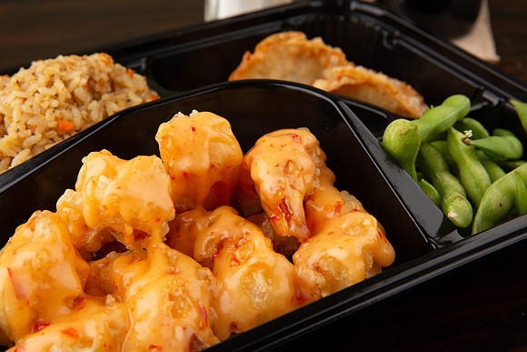 BentoAsianKitchenSushi_BangBangShrimpBentoBox_5