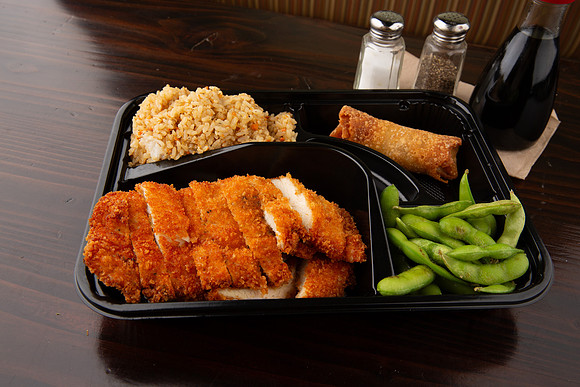 BentoAsianKitchenSushi_ChickenKatsuBentoBox_4