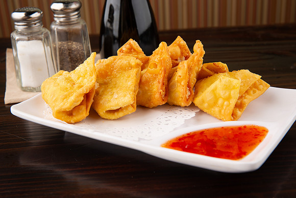 BentoAsianKitchenSushi_CrabRangoons_3