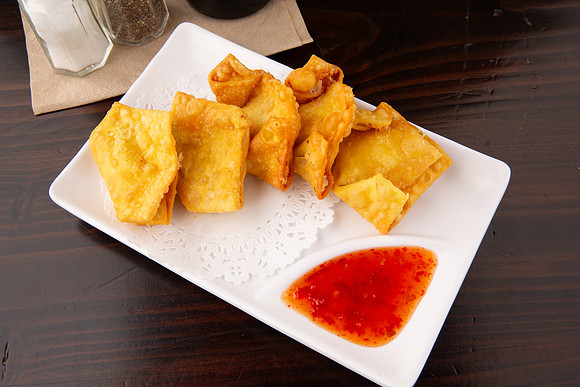 BentoAsianKitchenSushi_CrabRangoons_2