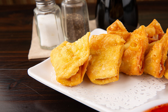 BentoAsianKitchenSushi_CrabRangoons_4