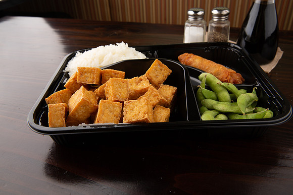 BentoAsianKitchenSushi_FriedTofuBentoBox_4