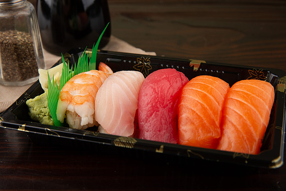 BentoAsianKitchenSushi_NigiriSampler_1