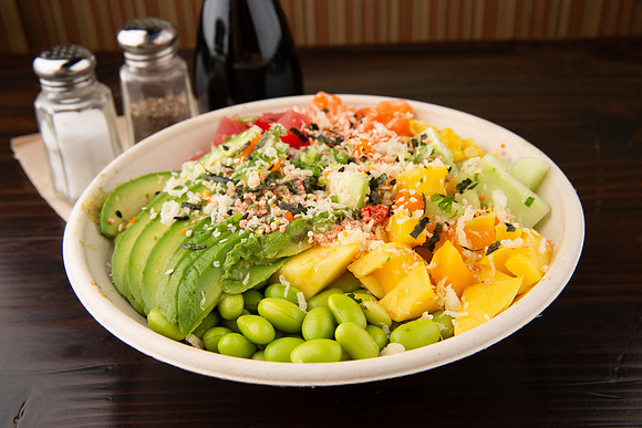 BentoAsianKitchenSushi_PokeBowl_1