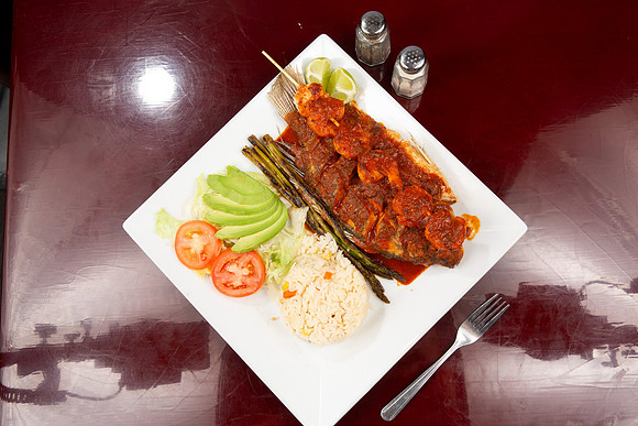 LosCabosMexicanGrill_Seafood_SupremeMojarra_04